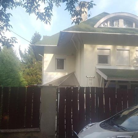 Bliss Apartment Tata Εξωτερικό φωτογραφία