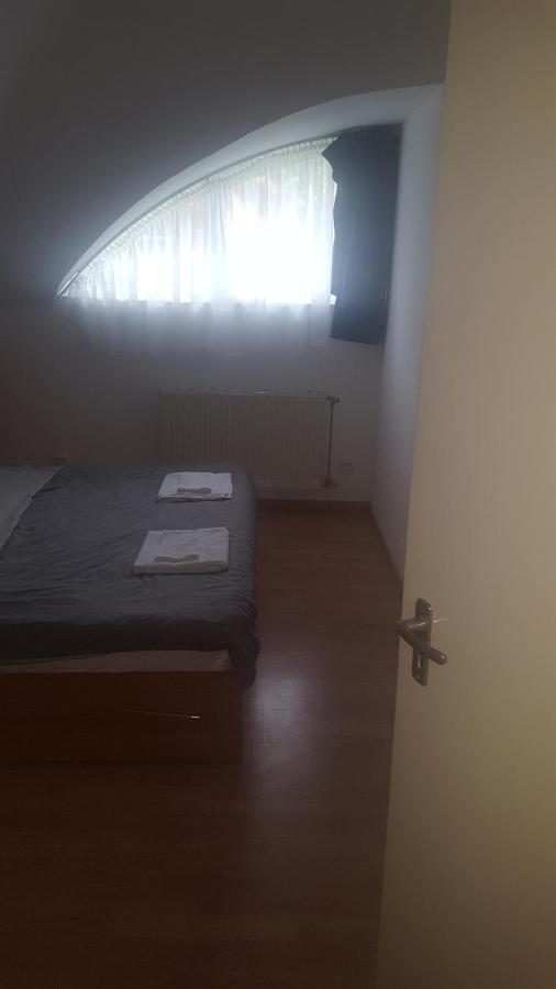 Bliss Apartment Tata Εξωτερικό φωτογραφία