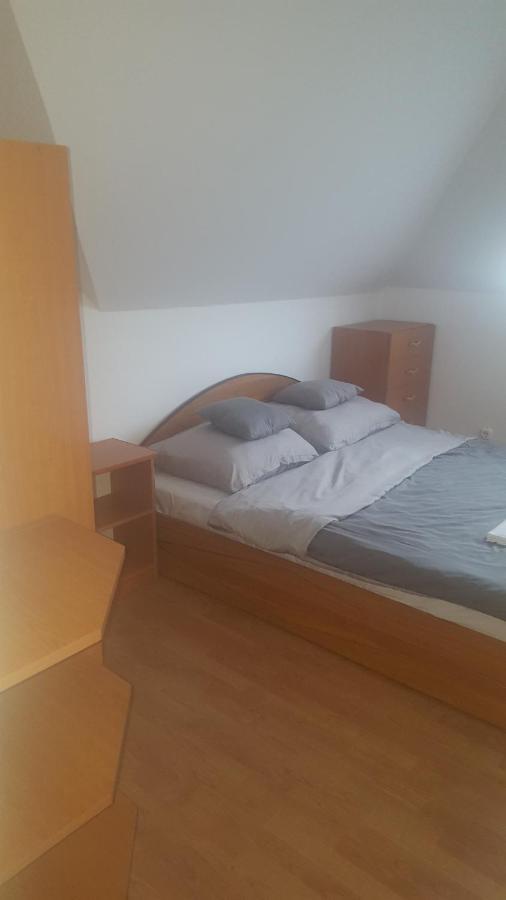Bliss Apartment Tata Εξωτερικό φωτογραφία